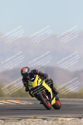 media/Oct-26-2025-Race Pace (Sun) [[c1447ca738]]/Non Verified (1st 20 Minutes of every Hour)/4-Turn 14 (1110am)/